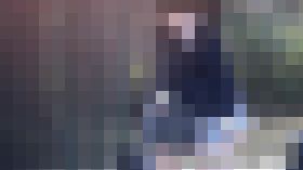 JK悪ノリ放尿映像！　サンプル画像03