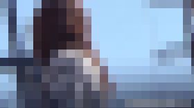 野外で事を起こしてしまう彼女の焦らしオナニー　サンプル画像01