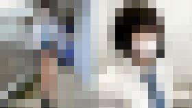 顔出し18歳の超スジパイパン 初撮りで青チェ野外露出スジ丸出しお散歩　サンプル画像02