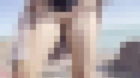 野外放尿するパイパンマンコちゃんの一日　サンプル画像03