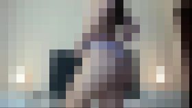 申し分なくセクシーを見せつける外国人美女 サンプル画像02