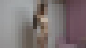 いとも簡単に自分の体をさらけ出す近頃の若者　サンプル画像03