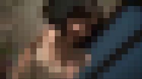 脱げと言われて笑顔で許容し、フェラまでする貞操概念が狂った女の子　サンプル画像01