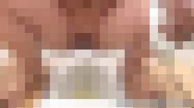トイレに尿溜め女性集！　サンプル画像03