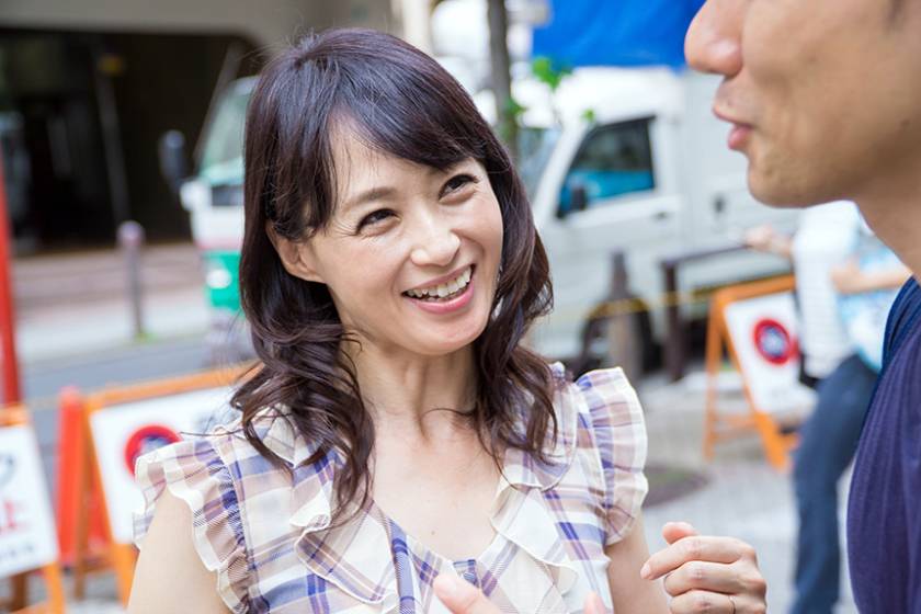 HOTENTERTAINMENT 熟女インターネット動画販売ランキングTOP15！ 4時間デラックス 　サンプル画像10