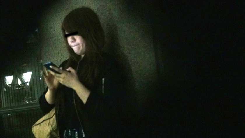 【緊急指令】素人女性を口説いてSEXしてAV作品を作れ！「終電逃した女性を駅前でナンパしてみた」編 02 　サンプル画像10