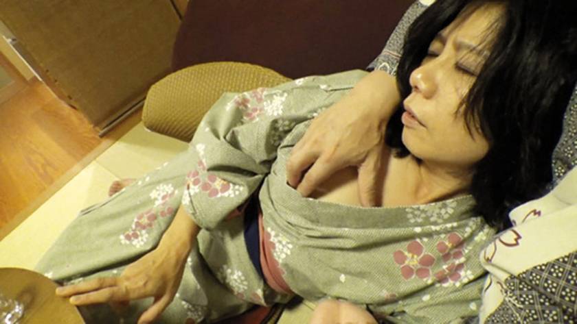 人妻不倫旅行 #181 　サンプル画像10