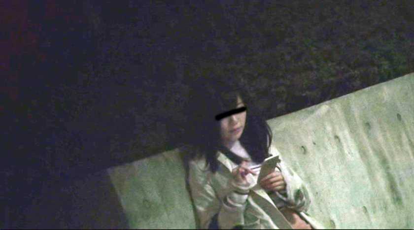 【緊急指令】素人女性を口説いてSEXしてAV作品を作れ！「終電逃した女性を駅前でナンパしてみた」編 02 　サンプル画像11