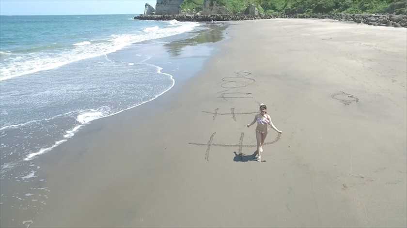 SOD女子社員 最年少宣伝部 2年目 加藤ももか(21) に下された販売促進命令！汗・ヨダレ・潮・愛液・精子 初めての夏コスびちょ濡れSEX 　サンプル画像11