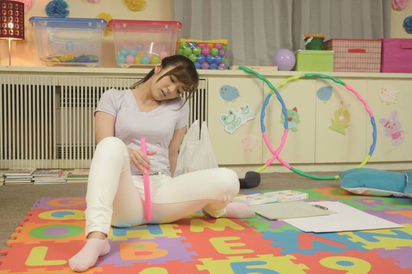 いつも気になっていた巨乳保育士ちゃんとやっちゃった俺 白桃心奈 浅田結梨 青山はな サンプル画像11