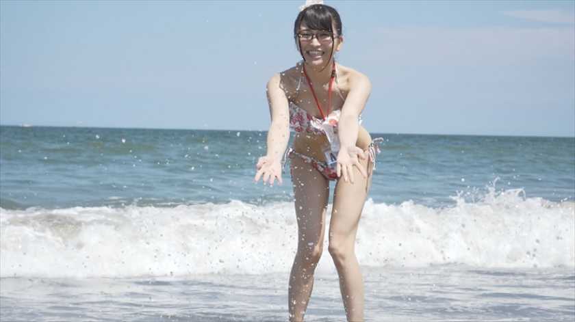 SOD女子社員 最年少宣伝部 2年目 加藤ももか(21) に下された販売促進命令！汗・ヨダレ・潮・愛液・精子 初めての夏コスびちょ濡れSEX 　サンプル画像12