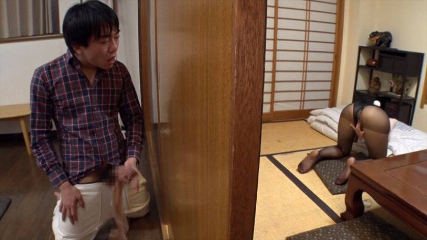 子供が欲しいデカ尻義母が旦那とのSEXレス解消のためバニーガールに変身!刺激が強すぎてフル勃起が止まらない童貞息子に欲情した義母が優しく筆おろし生挿入!力任せの鬼ピストンでタイツに張りつく尻肉激揺れさせながら何度も中出し懇願! 2 水野朝陽 碧しの 黒木いくみ サンプル画像14
