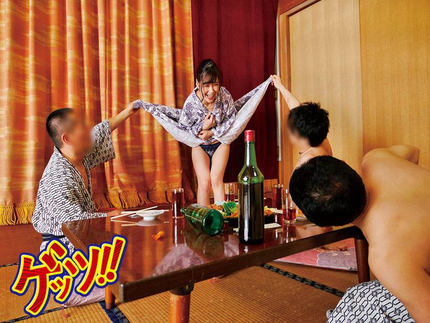 僕の妻(3児の母)が、パート先の飲み会で泥酔。イタすぎる全裸宴会芸を披露して失笑された挙句、若者チ●ポをおねだりして輪姦中出しされまくり。…悔しいのでそのままAV発売お願いします。 サンプル画像17