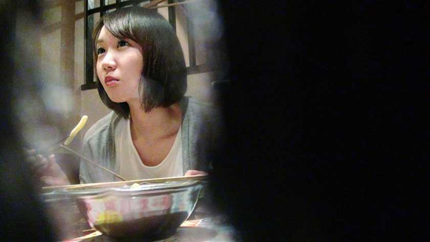 【緊急指令】素人女性を口説いてSEXしてAV作品を作れ！「終電逃した女性を駅前でナンパしてみた」編 02 　サンプル画像19