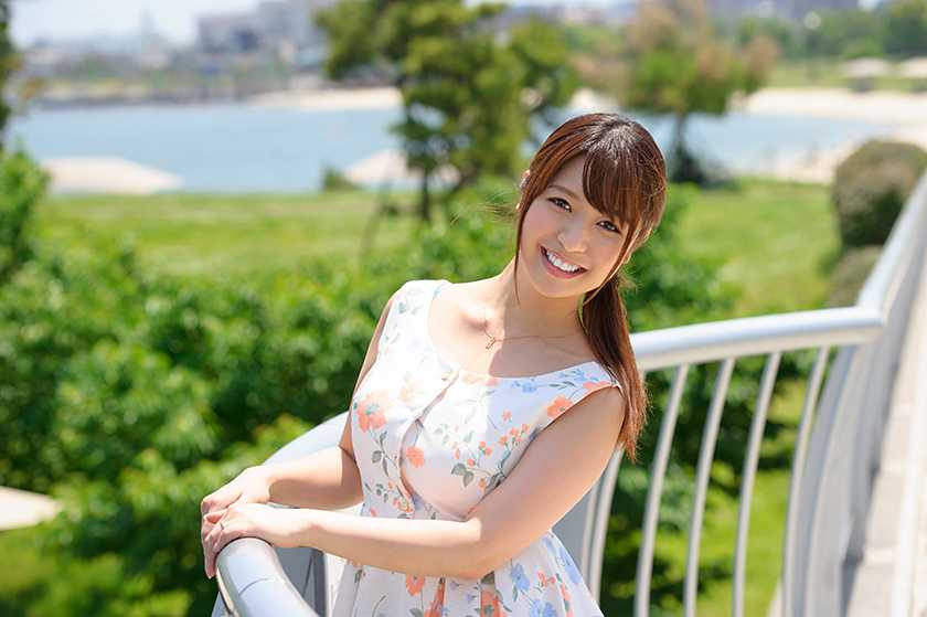 【帰ってきた】おじさんぽ 17 「キンタマ空っぽになるまで気持ち良くしてあげる…」とか言っちゃう爆乳若妻と下町探索お散歩デート 尾上若葉 尾上若葉 サンプル画像1