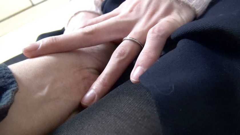 人妻湯恋旅行 101 サンプル画像1