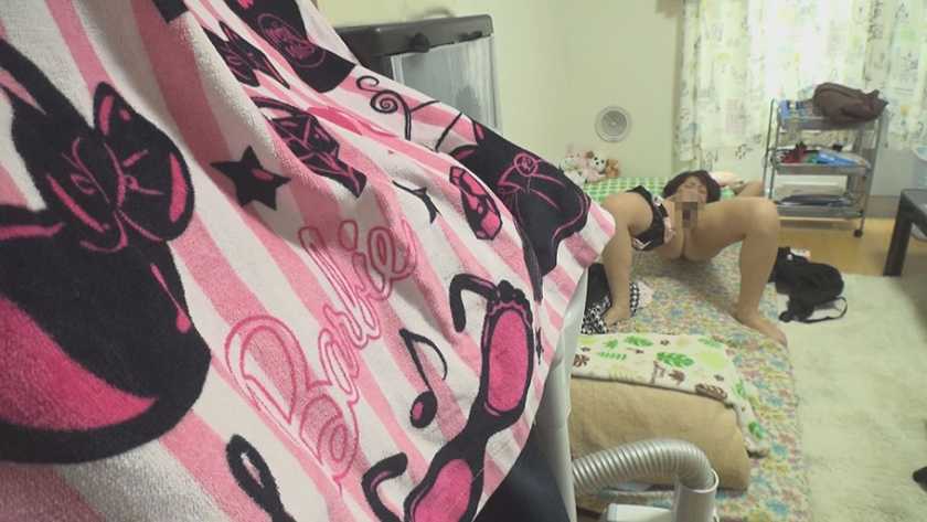 一般女性の日常を数日間隠し撮り ストーキング盗撮オナニー 　サンプル画像1