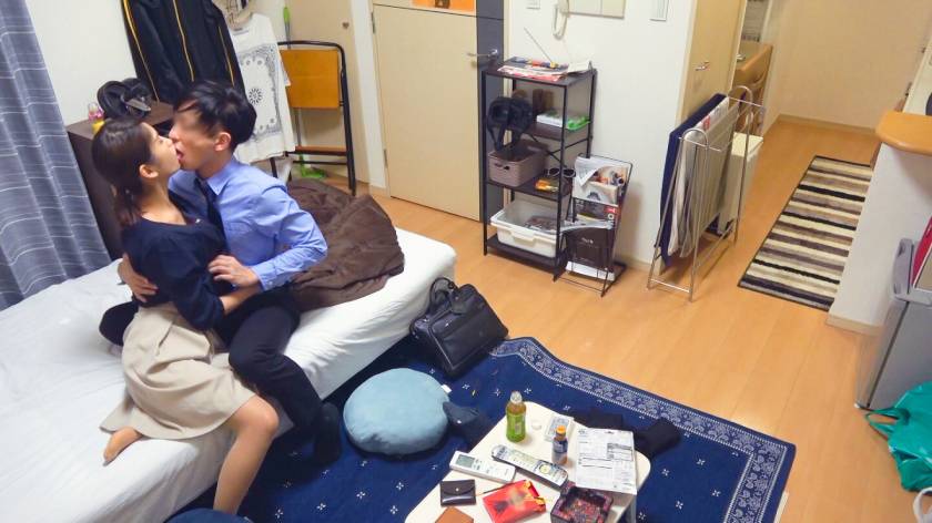 百戦錬磨のナンパ師のヤリ部屋で、連れ込みSEX隠し撮り 047 サンプル画像1