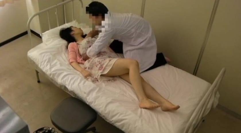 麻酔で眠らせた患者！無防備になったオマ●コにヤリたい放題 鬼畜医師の中出し証拠映像 　サンプル画像1