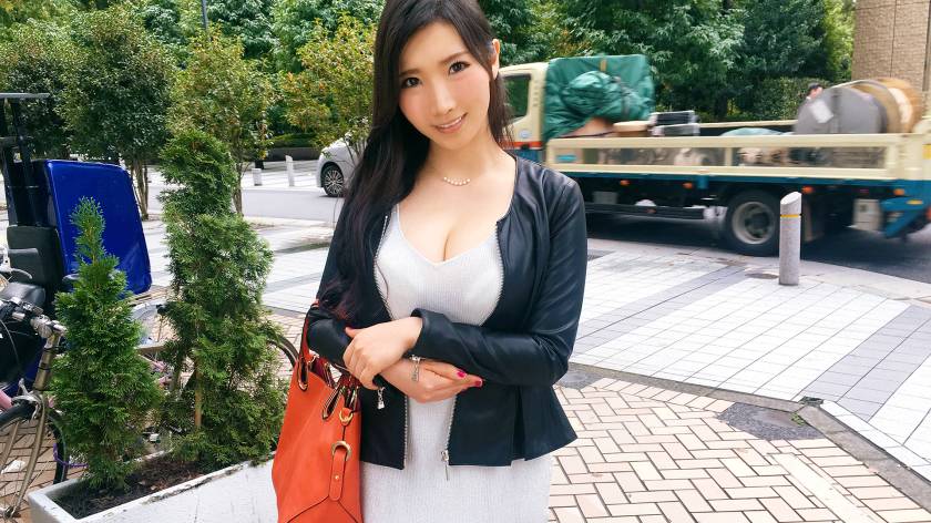 広告代理店に勤める24歳ゆりかちゃん参上！色気が溢れ出てる巨乳美女の応募理由は「ウズウズが我慢できなくて…♪」完全にヤリに来た肉食系変態美女は、恥ずかしがりながらも主導権を奪い取り自分のペースで展開する！凄い性欲ですね！？「私、和食系ょ～♪」意味が分かりませんが良い出汁でてます！！ 　サンプル画像22