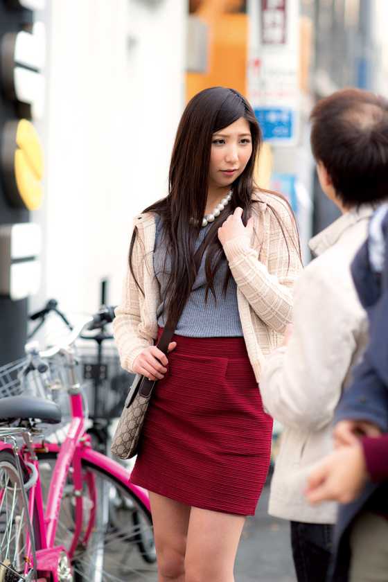 可愛い清楚若妻ナンパ夫しか知らない純潔妻に即ハメ中イキ膣出し サンプル画像2