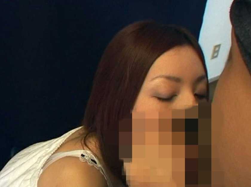 「見るだけだから…」のセンズリ観賞中に予告無しの暴発ザーメン発射ドッキリ素人娘ぶっかけ【大量(成人男性3.5倍)射精ver】 サンプル画像2