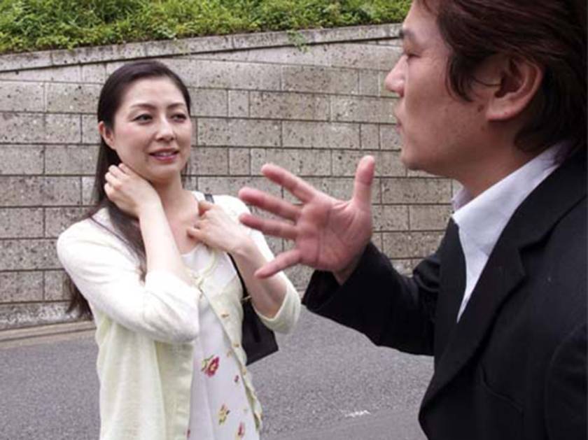 素人ガチナンパ！！働いている「おばさん」をナンパして生ハメ中出し 12人！4時間！ 　サンプル画像2