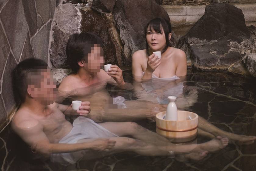 「混浴温泉でご近所の美熟妻と二人きり!!大きな胸を見ながらせんずりしているのがバレて怒られるかと思ったら・・・」 VOL.2 サンプル画像2