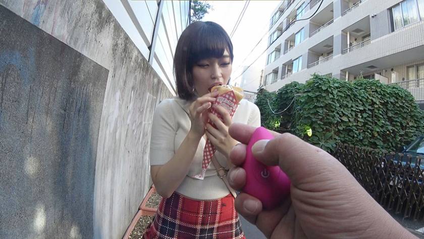 田舎から上京してきた変態むっつり巨乳ちゃんにリモコンバイブ着けっぱにして東京姦光したらスゴいエロくなっちゃいました。 愛乃はるか 　サンプル画像2