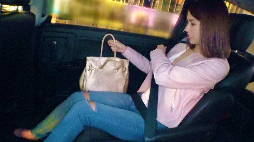 【都合がイイ女】24歳【スタイル抜群】りなちゃん参上！六本木のラウンジに勤める彼女の応募理由は「SEX中に男の人が喜んだり感じたりする顔見ると興奮するんです♪」何てイイ女！兎角【フェラチオ好き】何てイイ女！そして自分も興奮すると言う。。。「男の興奮が私の興奮剤♪」【ビンビン=びしょびしょ】変態美女って最高ですね！ 　サンプル画像2