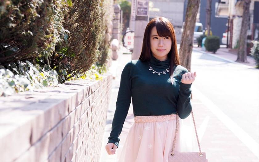 結婚して359日、妊娠危険日に元カレに何度も中出しされて… 初美りん サンプル画像2