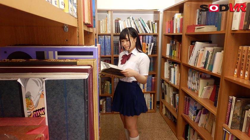 【VR】【視点移動VR】図書館の美少女をスカートの中まで凝視！どこまでも追い込み押し倒して中出しレイプ！ 　サンプル画像3