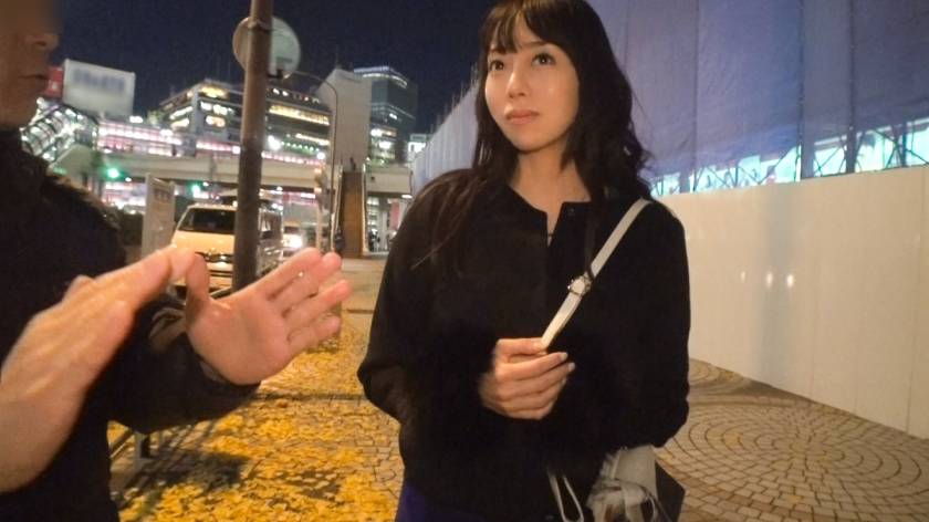 街行くセレブ人妻をナンパしてAV自宅撮影！⇒中出し性交！ celeb.55 どこからどう見ても清楚で貞淑な奥様がち○ぽ目の前に、同一人物とは思えないエロ妻に豹変！！！ in 新宿区 　サンプル画像3