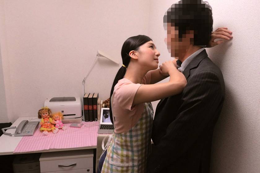 古川いおり 息子がいるすぐ側で綺麗な保育士さんに優しく抱かれる誘惑不倫SEX 　サンプル画像4