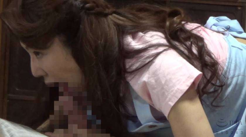 家事代行で呼ばれた美しすぎる五十路ヘルパーが性欲旺盛な中高年にむしろ発情しちゃってガチ生中出し!! 宮本紗央里 美月桃々子 森久保光代 竹中彩乃 真弓あずさ サンプル画像4