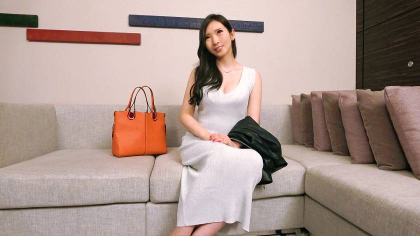 広告代理店に勤める24歳ゆりかちゃん参上！色気が溢れ出てる巨乳美女の応募理由は「ウズウズが我慢できなくて…♪」完全にヤリに来た肉食系変態美女は、恥ずかしがりながらも主導権を奪い取り自分のペースで展開する！凄い性欲ですね！？「私、和食系ょ～♪」意味が分かりませんが良い出汁でてます！！ 　サンプル画像4