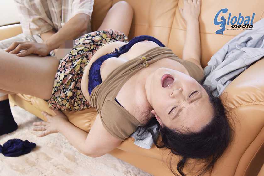還暦不倫妻 いくつになってもヤリたい女と男 長尾さくら 　サンプル画像5