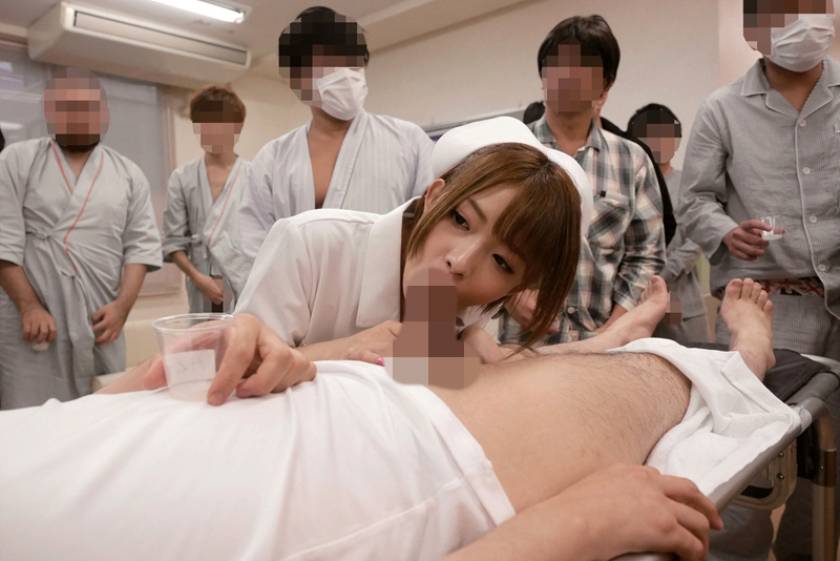 即抜き実用的!1週間以上溜めた生臭い素人ち○ぽをしゃぶり尽くす!ノーハンドおしゃぶり病棟 麻里梨夏 サンプル画像5
