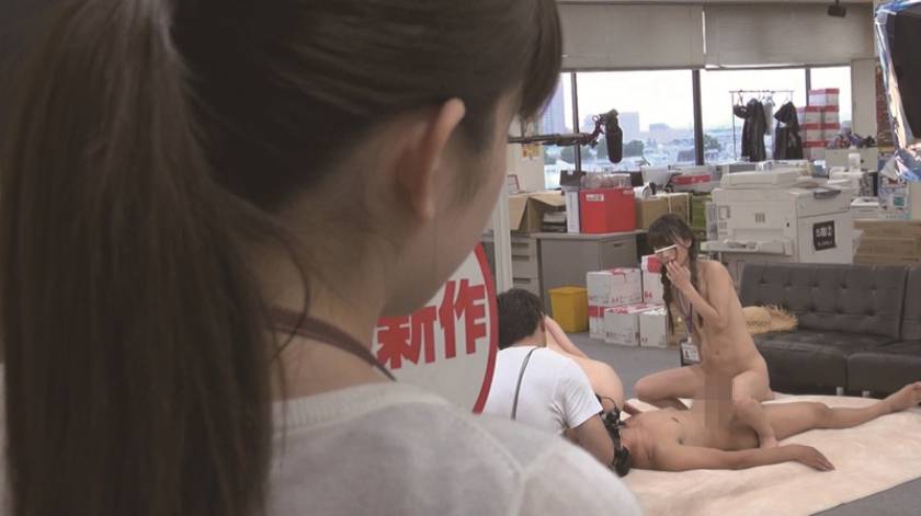 Webプロモーション部入社1年目 中原愛子(24) 史上最高恥ずかしがり!SOD女子社員なのにAVも見た事が無かった自分を変えたいと頑張ってみたところちょっとだけHな事が出来ました これから伸び盛りです サンプル画像5