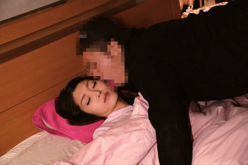本職はOLや女子大生のくせに嘘ついて制服を着ているニセのビジネス女子○生を捕まえて制裁中出し天誅レ○プ サンプル画像5