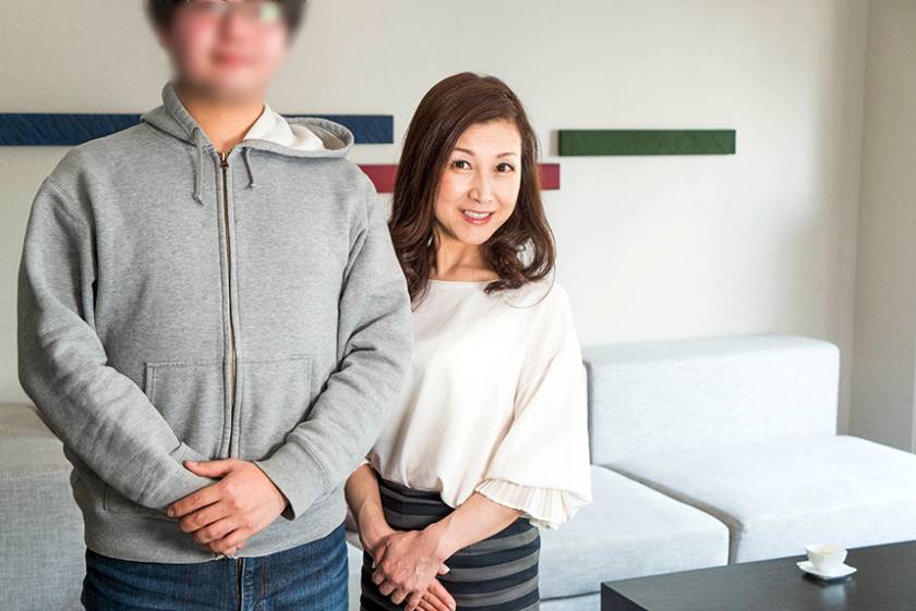 「母親を興奮させてどうするの？」息子の勃起に欲情した母親が本気でねだる！！ 近親○姦生中出し 5 　サンプル画像6