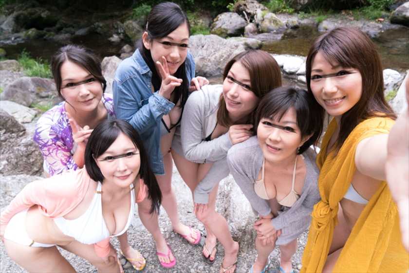 「『おばさんを興奮させてどうするの？』キャンプ場でヤりまくりSPECIAL 青年チ○ポを押しつけられたおばさん妻は嫌がりながらも本当はママ友に自慢したい！！」 VOL.2 　サンプル画像6