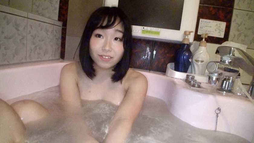 今時素人援交。 心に闇を抱える少女達 ケース1 今回の援交少女Mちゃんにセックス込みで完全密着。 　サンプル画像6