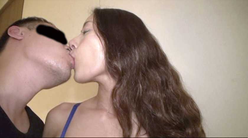 【緊急指令】素人女性を口説いてSEXしてAV作品を作れ！「終電逃した女性を駅前でナンパしてみた」編 03 　サンプル画像8