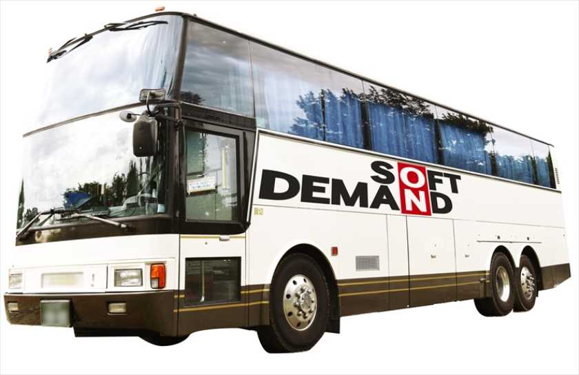 SODファン大感謝祭 デカデカバスツアー 160センチの素人男性を170センチの美女8名がおもてなし デカデカバスツアー 酒池肉林！人生最高の思い出を届ける1泊2日の旅 in館山 古川いおり 神波多一花 春川せせら 峰岸まおみ 伊東真緒 　サンプル画像8