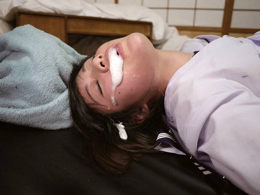 新 田舎のお嬢様学校の女子〇生をさらってレ〇プ、射精直前に「お前より可愛い娘を今すぐ電話で呼ばないと中出しするぞ」と脅して友達を連れてこさせてその娘もレ〇プ、そして結局全員ナマ中出し! サンプル画像8