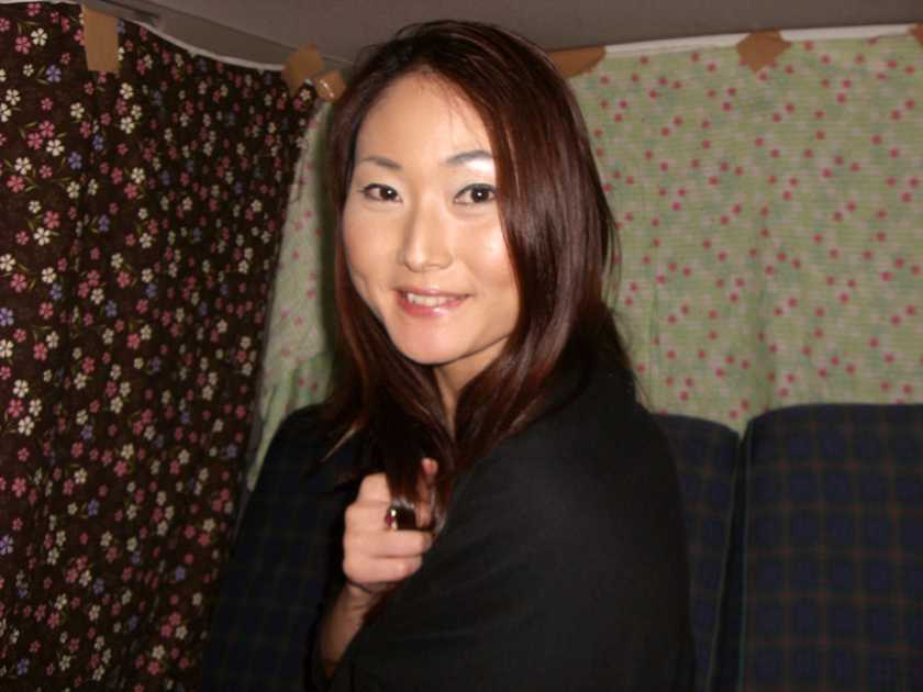 人妻とできる!生出し生ハメ!ヤレる人妻中出しガチナンパ! サンプル画像9