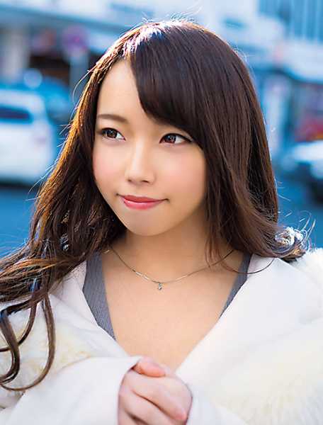 熊谷市に遠征して駅前ナンパ！色白でゆるふわな巻き髪の工場勤務美少女ユキちゃん20歳。大きめのお尻&細いウエストでバックの付き心地が最高。股関節が柔らかいからM字開脚の騎乗位もグー！髪の毛を振り乱してイク美少女ってはっきり言ってエロい！ サンプル画像