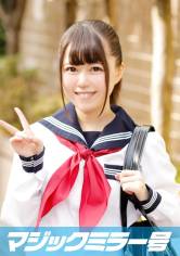 あおい マジックミラー号でおっぱいもみもみインタビュー 母親がGカップ。いつか自分も大きくなるのではないかと心配してる サンプル画像