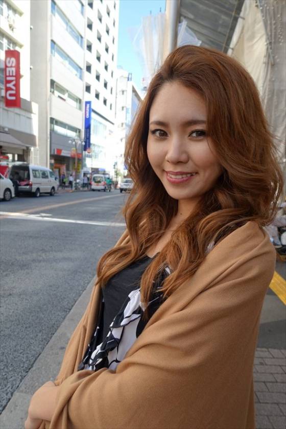 行け！！人妻イカセ隊 人妻ナンパ100発100中生中出し20　サンプル画像11